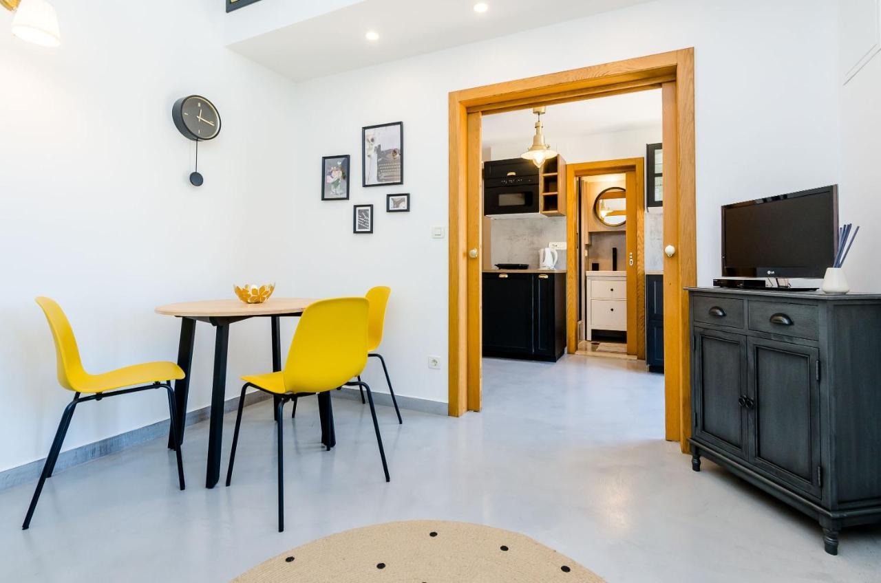 Couple Getaway Apartments Дубровник Экстерьер фото