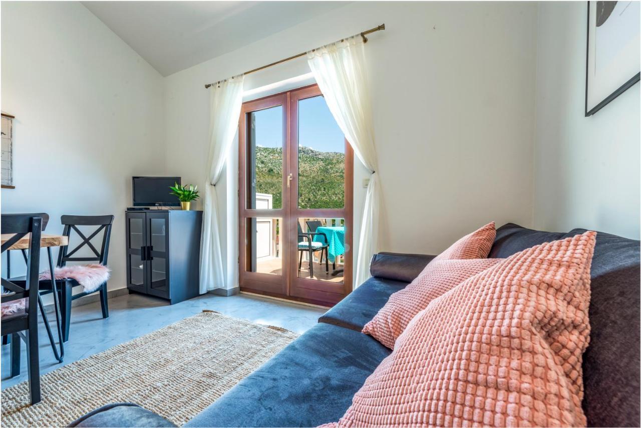 Couple Getaway Apartments Дубровник Экстерьер фото